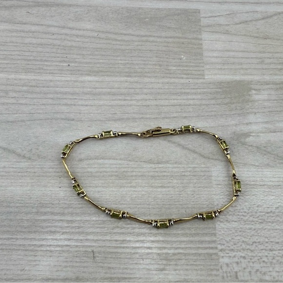 10k Solid Yellow Gold Peridot & Diamond Tennis Vintage Bracelet. - Picture 6 of 6